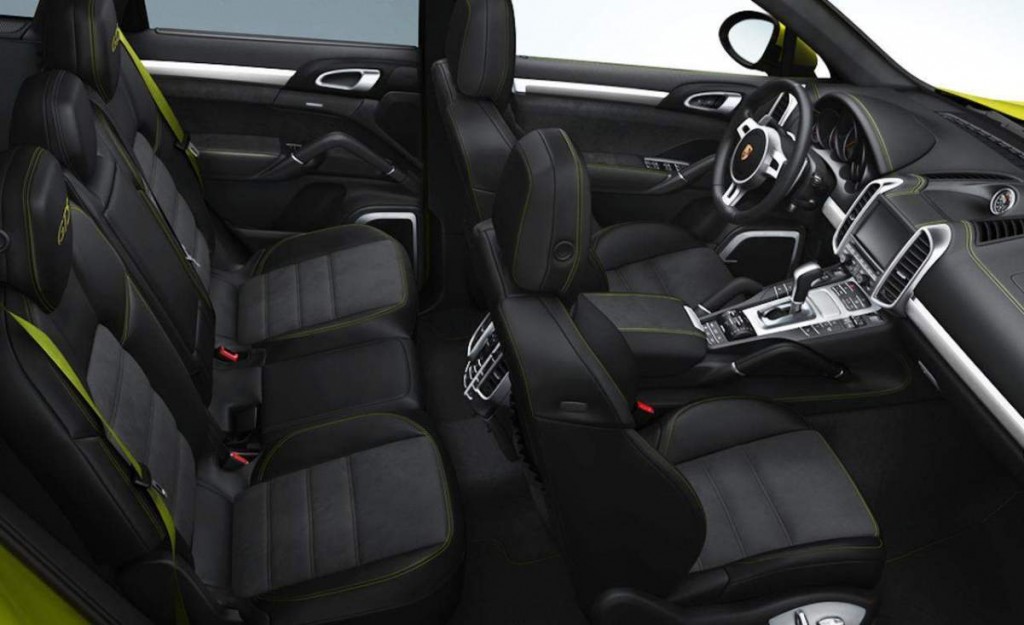 2014 Porsche Macan Interior Dashboard View