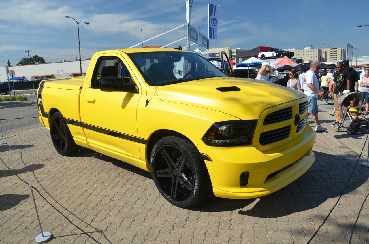 2014 Ram 1500 Rumble Bee Concept Front Angle