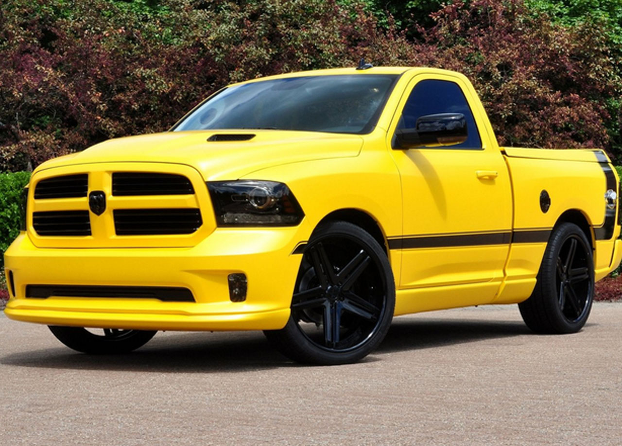 2014 Ram 1500 Rumble Bee Concept Front Side