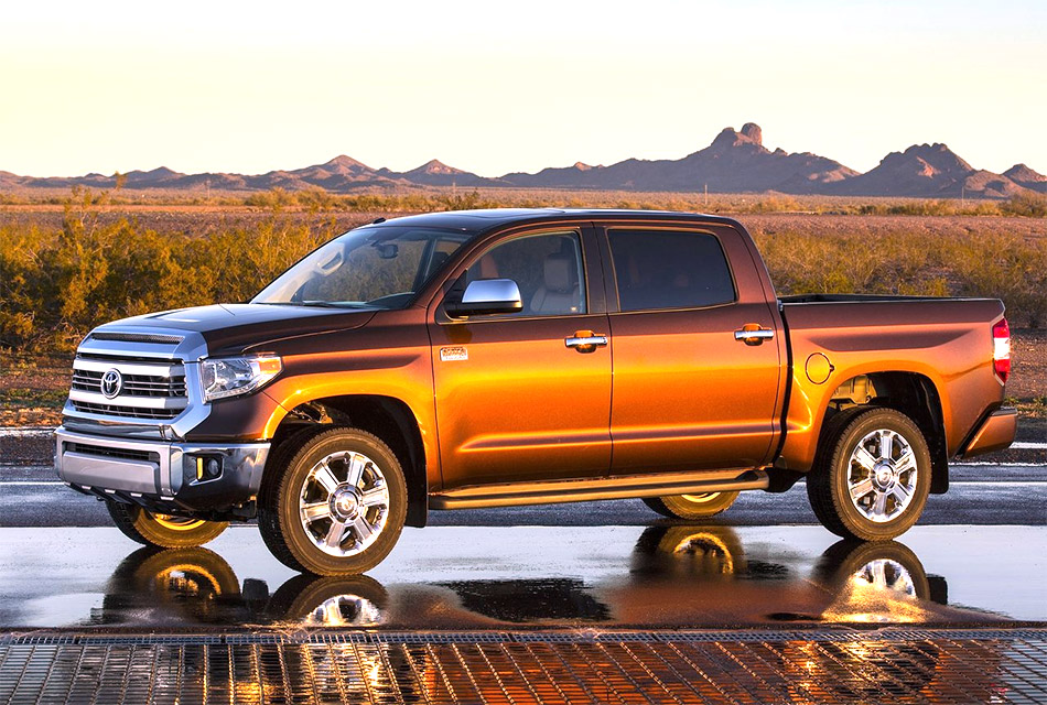 2014 Toyota Tundra Front Side Look