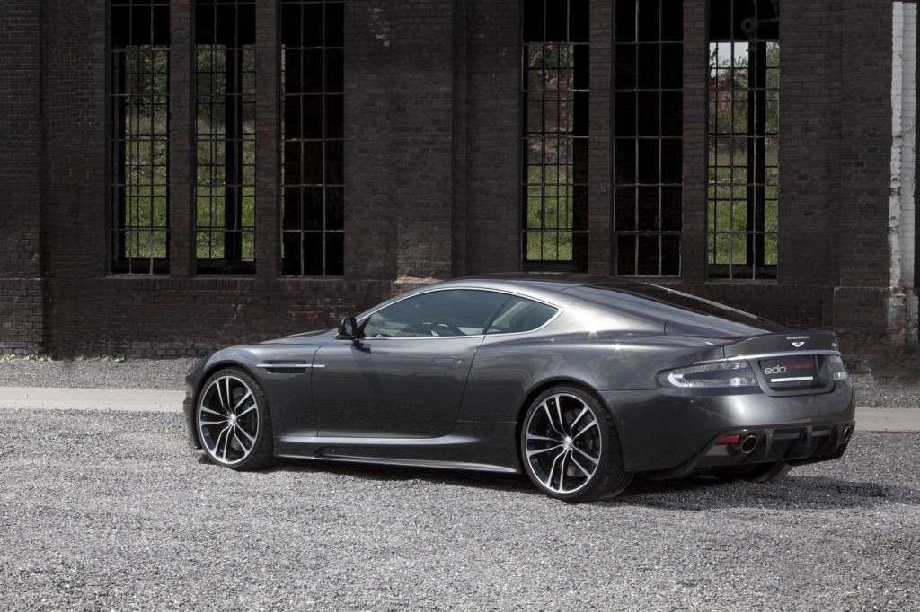 2014 Aston Martin DB9 Rear Side View