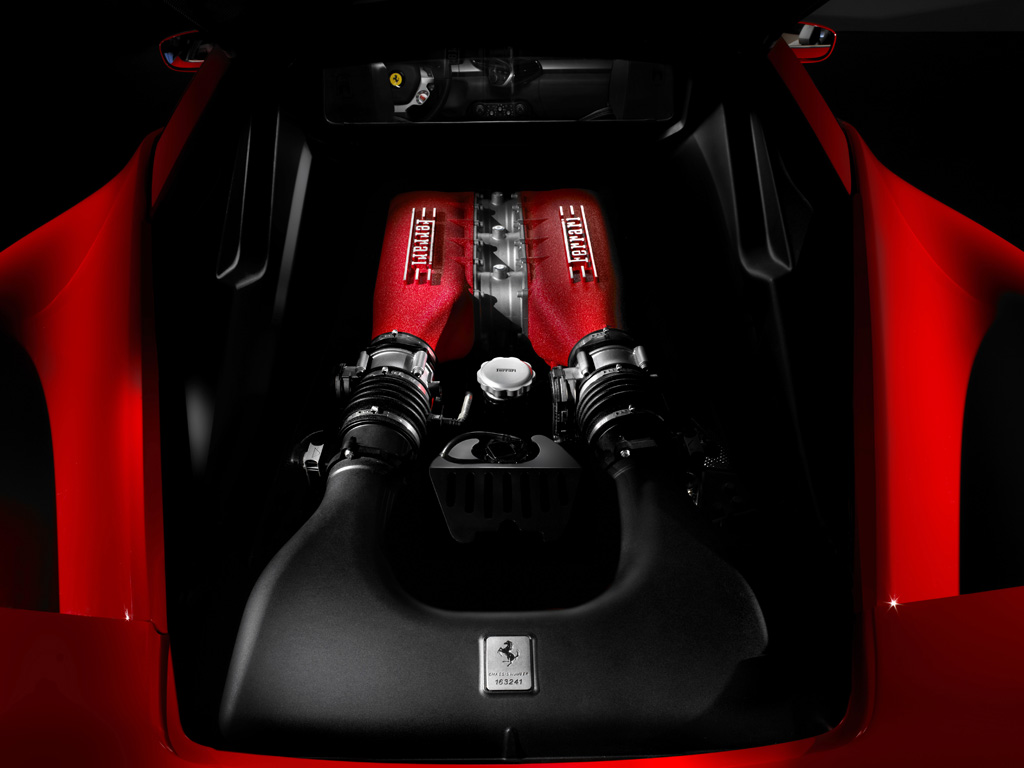 2014 Ferrari 458 Engine View
