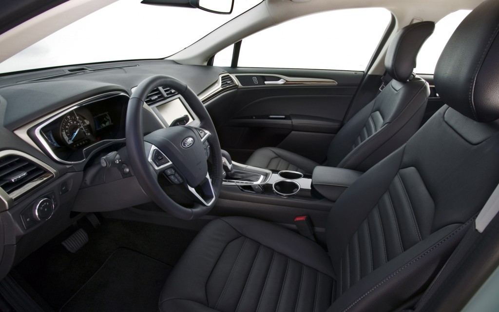 2014 Ford Fusion Hybrid Dashboard Interior View
