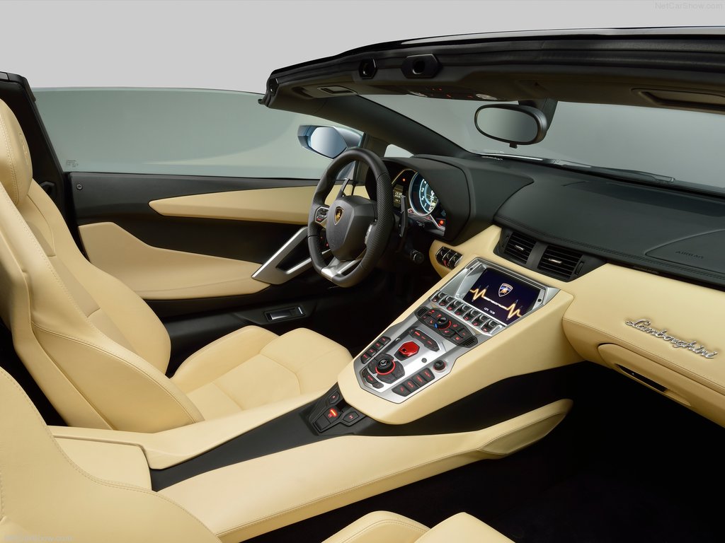 2014 Lamborghini Aventador Interior Dashboard View