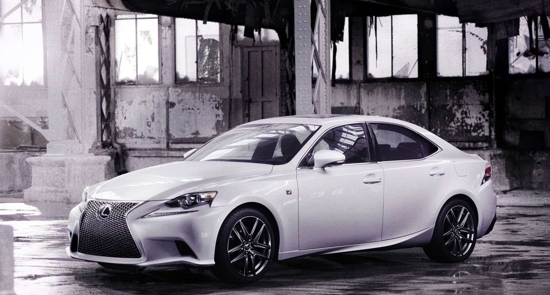 2014 Lexus IS 250 Front Angle