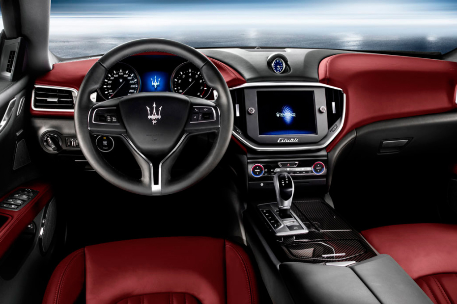 2014 Maserati Ghibli Interior Dashboard View