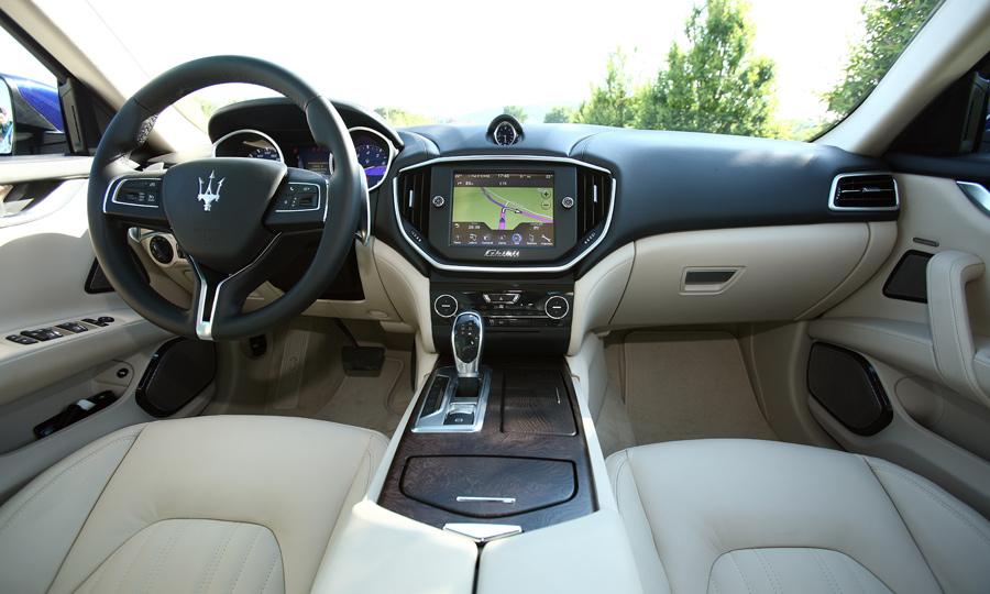 2014 Maserati Ghibli Interior Dashboard