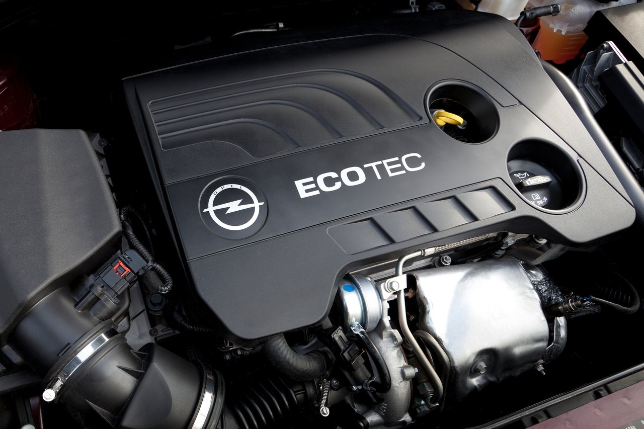 2014 Opel Cascada Cabriolet Engine View