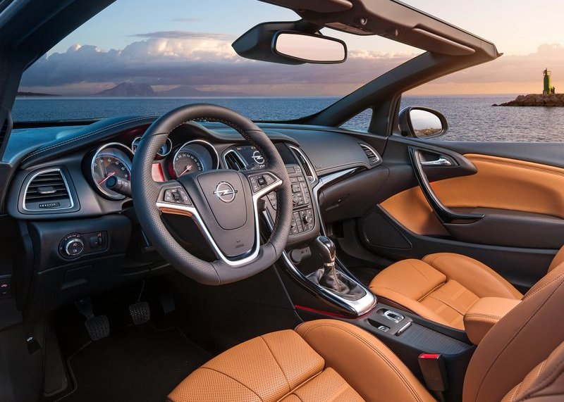 2014 Opel Cascada Cabriolet Interior View
