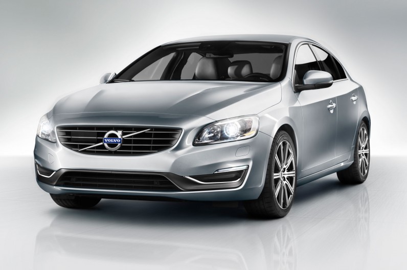 2014 Volvo S60 Front Angle