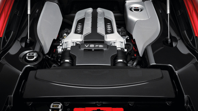 2015 Audi R8 Engine View
