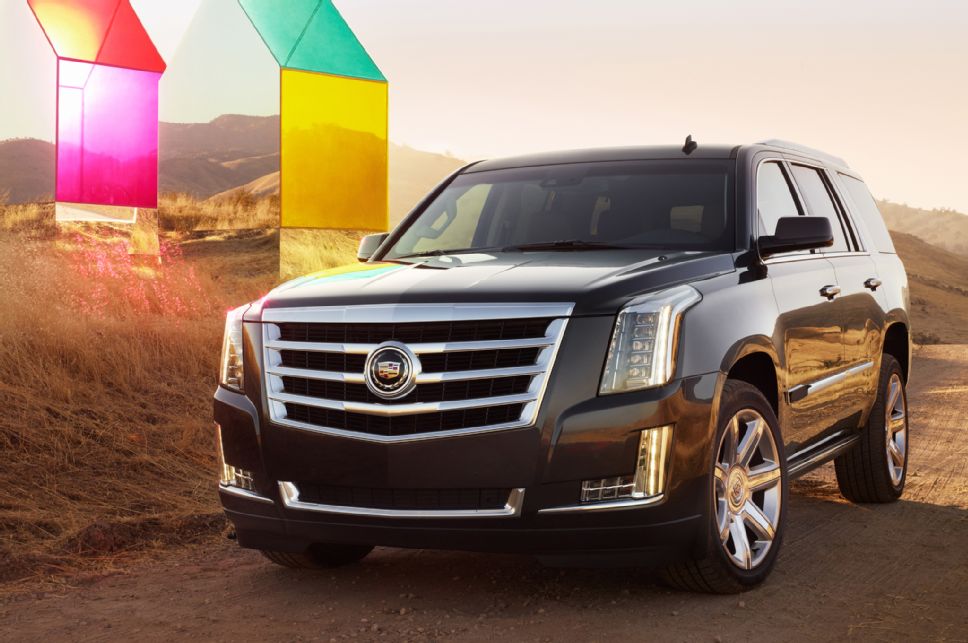 2015 Cadillac Escalade Front Side View