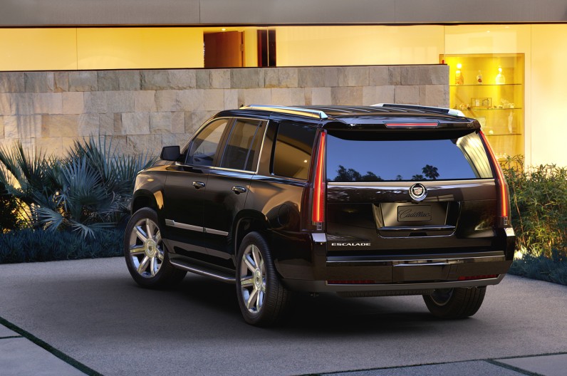 2015 Cadillac Escalade Rear Side