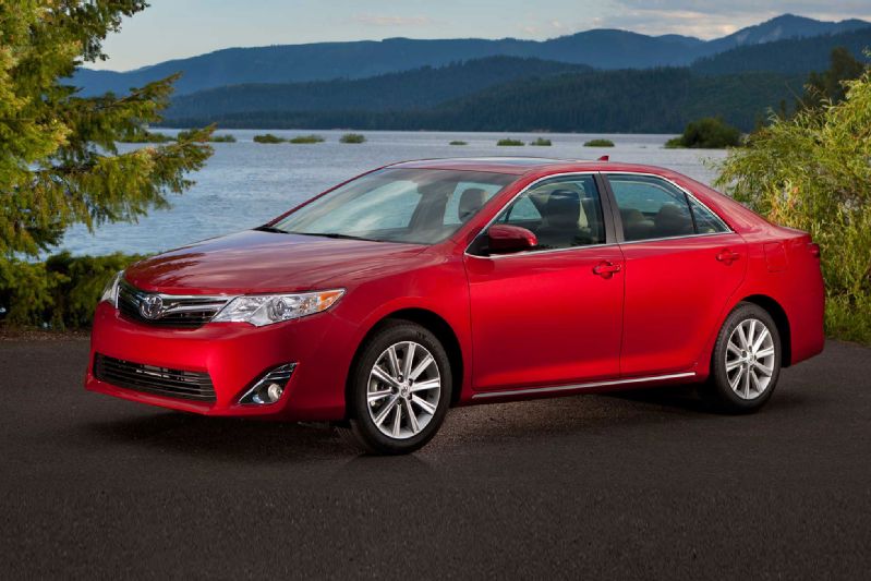 2014 Toyota Camry Front View