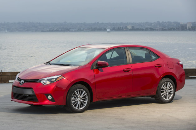 2014 Toyota Corolla Front Side Angle