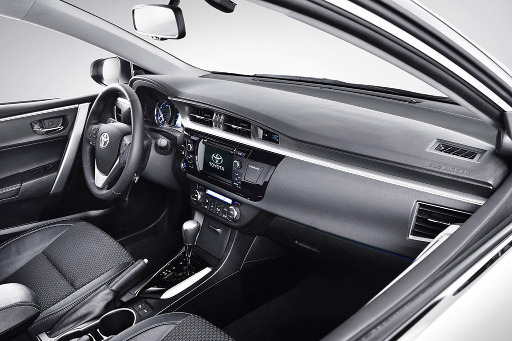2014 Toyota Corolla Interior Dashboard View