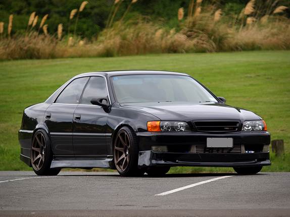 This well-balanced JZX100 is a perfect example of going far, but not too far.