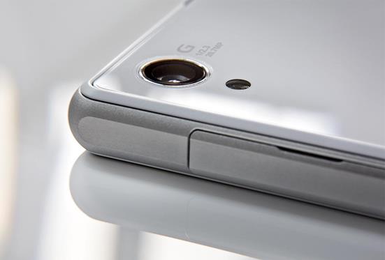 Description: The Z1 has the CPU and camera to back up its flagship credentials.