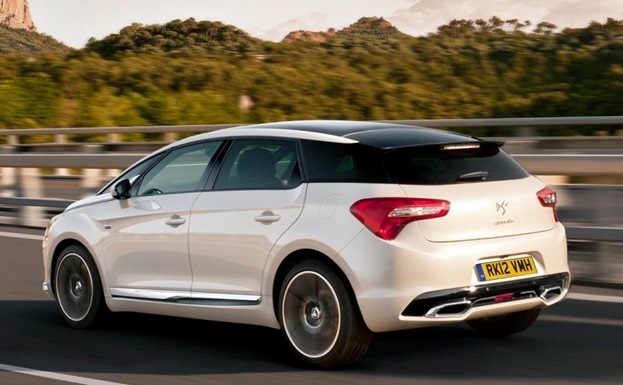 The Citroën DS5 breaks all the rules to create its own
